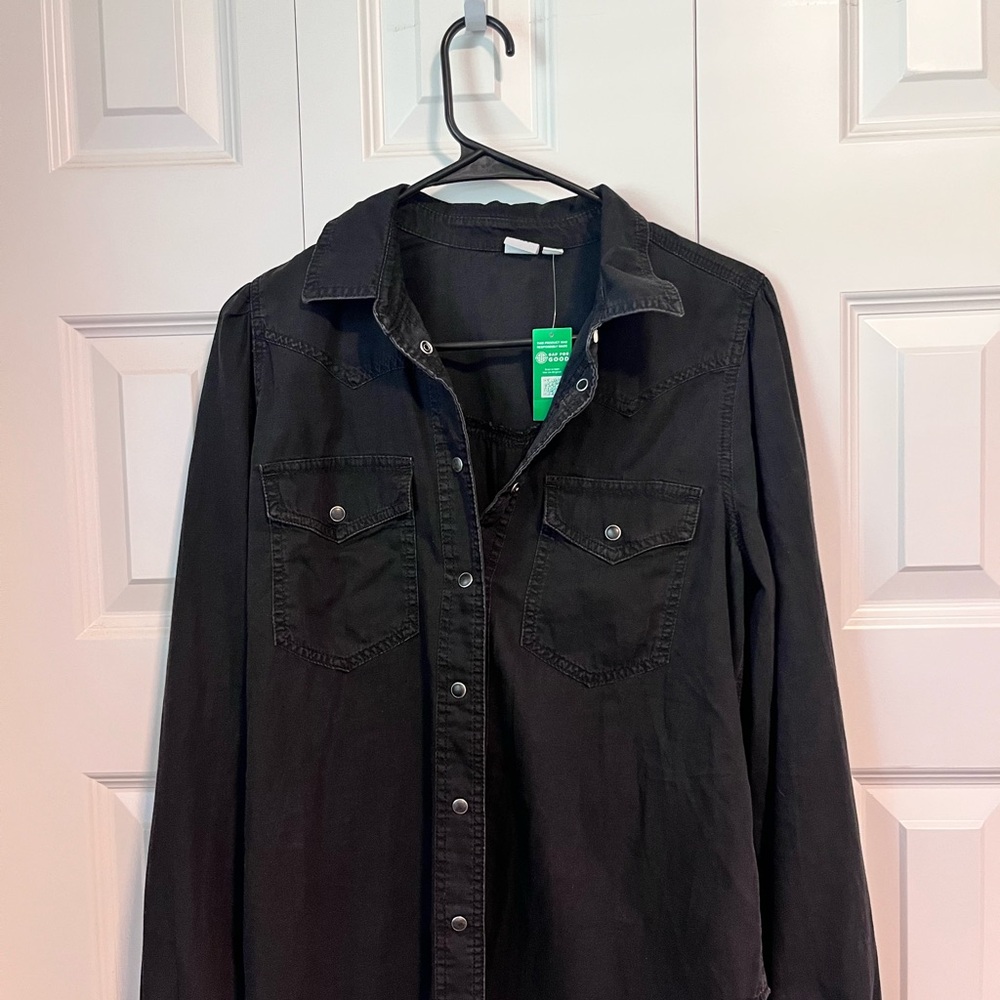 GAP Charcoal Button-Up Shirt